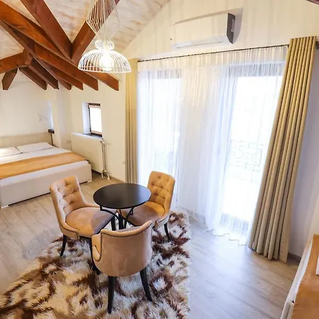 Bujtina Oxhaku Hotel
