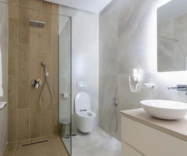 Bujtina Oxhaku Hotel 4*