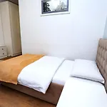 Bujtina Oxhaku 4* Korce