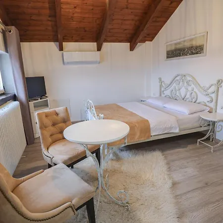 Bujtina Oxhaku 4* Корча