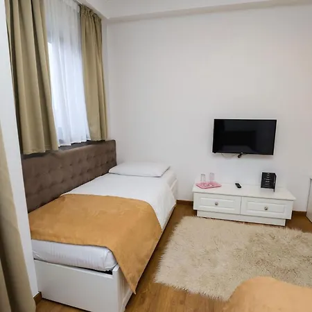Bujtina Oxhaku Отель 4*